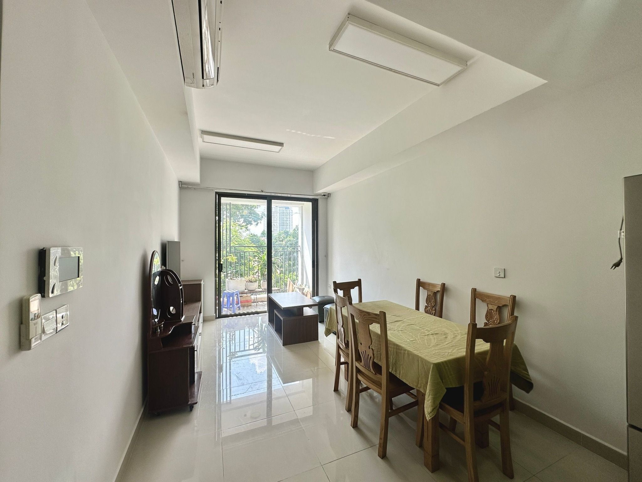 Bán gấp căn hộ chung cư Orchard Park View, Phú Nhuận, 69m2 - 2PN, sổ hồng lâu dài