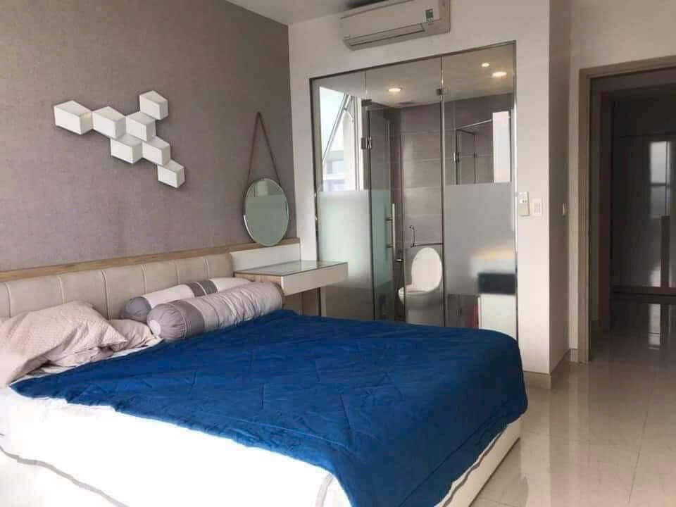 Chuyển Nhượng * 2PN full đẹp giá siêu tốt: 4.2 tỷ đã bao Gồm Phí Golden Mansion