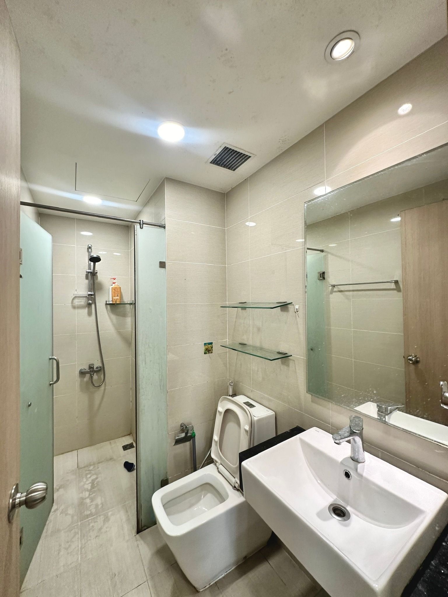 Golden Mansion 2PN 2WC full đẹp cho thuê giá 16 tr/ tháng