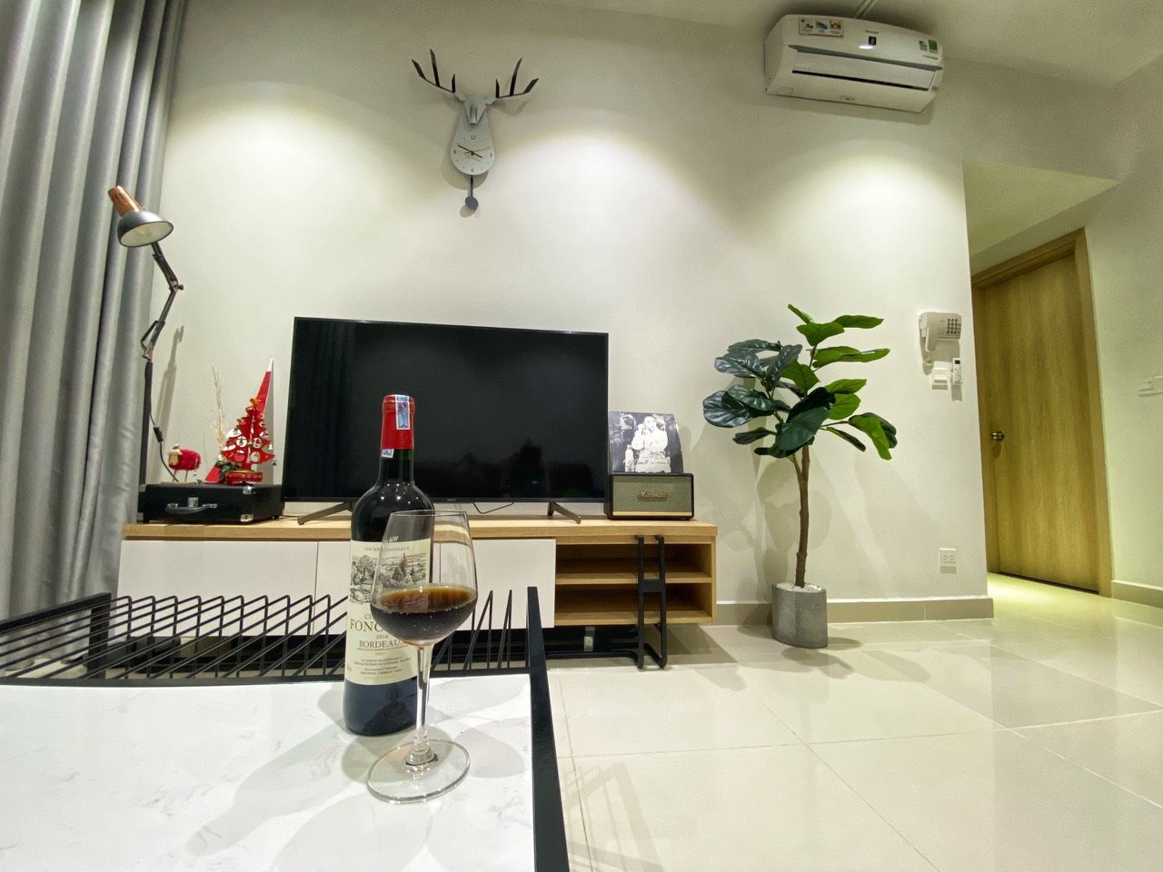 NGỘP Bán gấp CHCC Golden Mansion 3PN 2PN lầu cao view thoáng cam kết giá thật 5,4 tỷ LH: 0944 904 ***