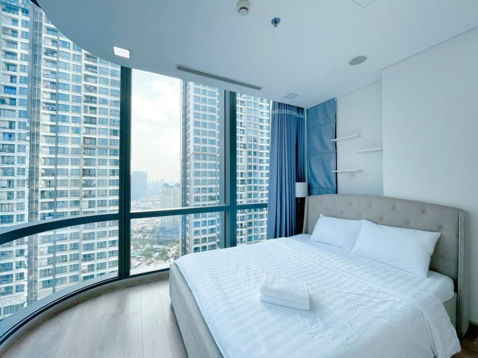 Cho thuê Vinhomes Central Park, 2pn knt 86m2, giá 18tr, giá tốt, lh 0903 152 *** Ms Quyên