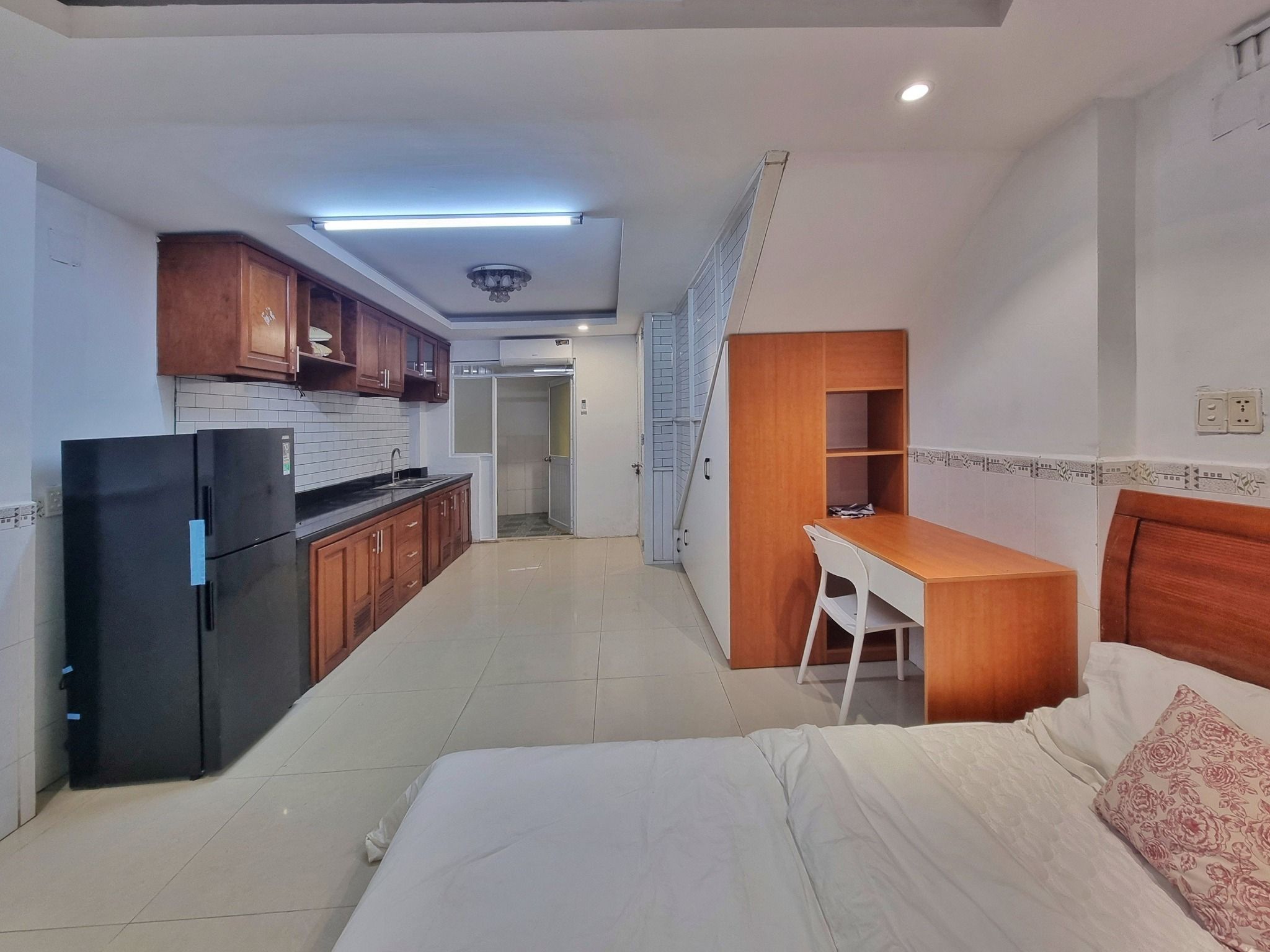 Bán nhanh căn hộ Grand Manhattan 3PN (82m2), Tây Bắc, giá 12 tỷ, có chỗ đậu xe. LH: 0981 331 ***