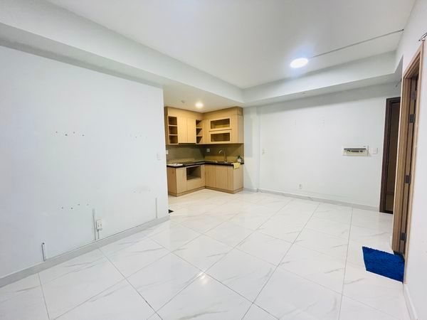 Cho thuê căn 2PN + 2WC Lovera Vista 65m2 full rèm, giá 6 triệu/tháng