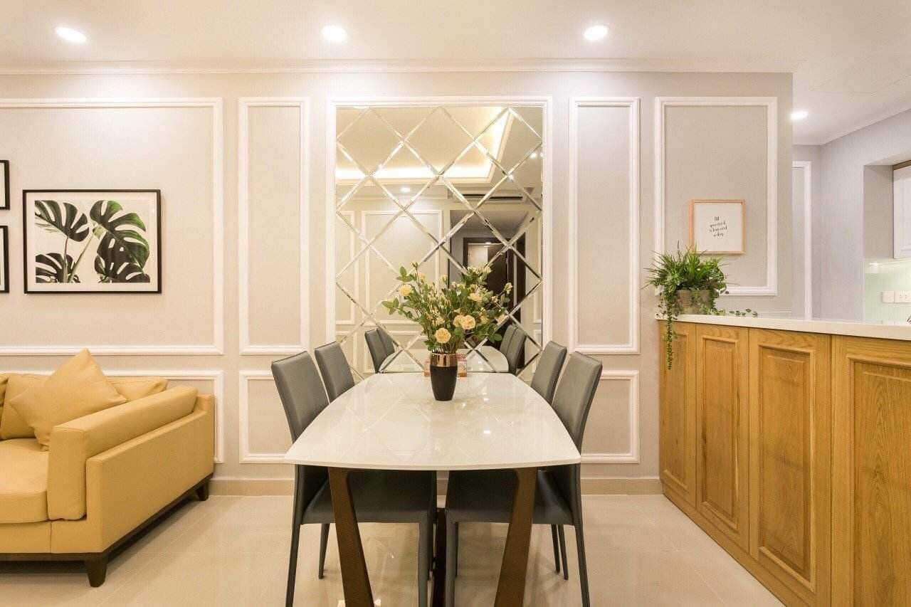 Cho thuê nhiều căn hộ Saigon Royal. 2PN 60m2 16tr, 2PN 82m2 20tr, 2PN 88m2 24 tr. LH em Mai xem nhà