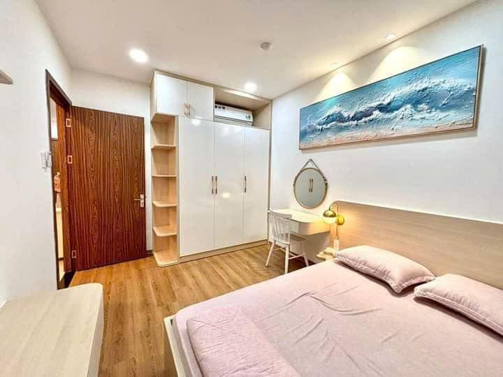 Cho thuê căn hộ chung cư Western Capital DT: 97m2, 3PN, 2WC. Full NT, giá 15 triệu. LH: 0909 988 ***