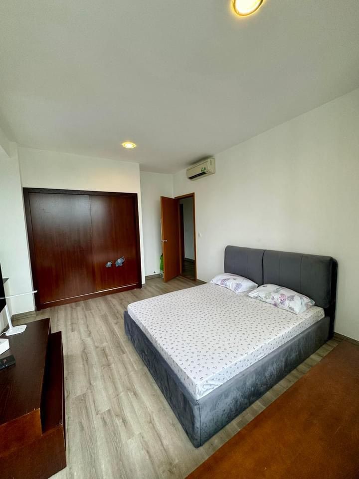 Cho thuê căn hộ Sunshine Diamond River (2PN + 2WC) DT 120m2 giá 13tr/tháng (Free phí Qly)