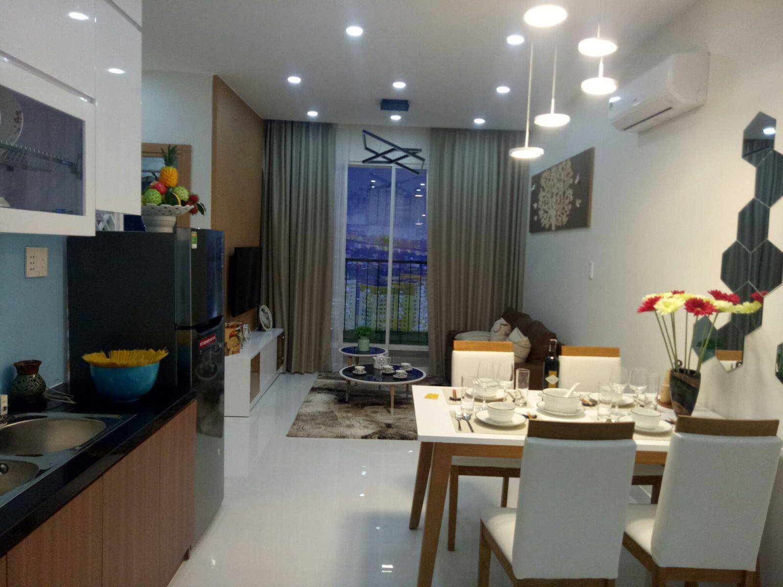 Chuyển nhượng căn 2PN 96m2 - view hồ bơi - full NT - đã có sổ hồng tại Hà Đô Q10. Sơn Minh Land