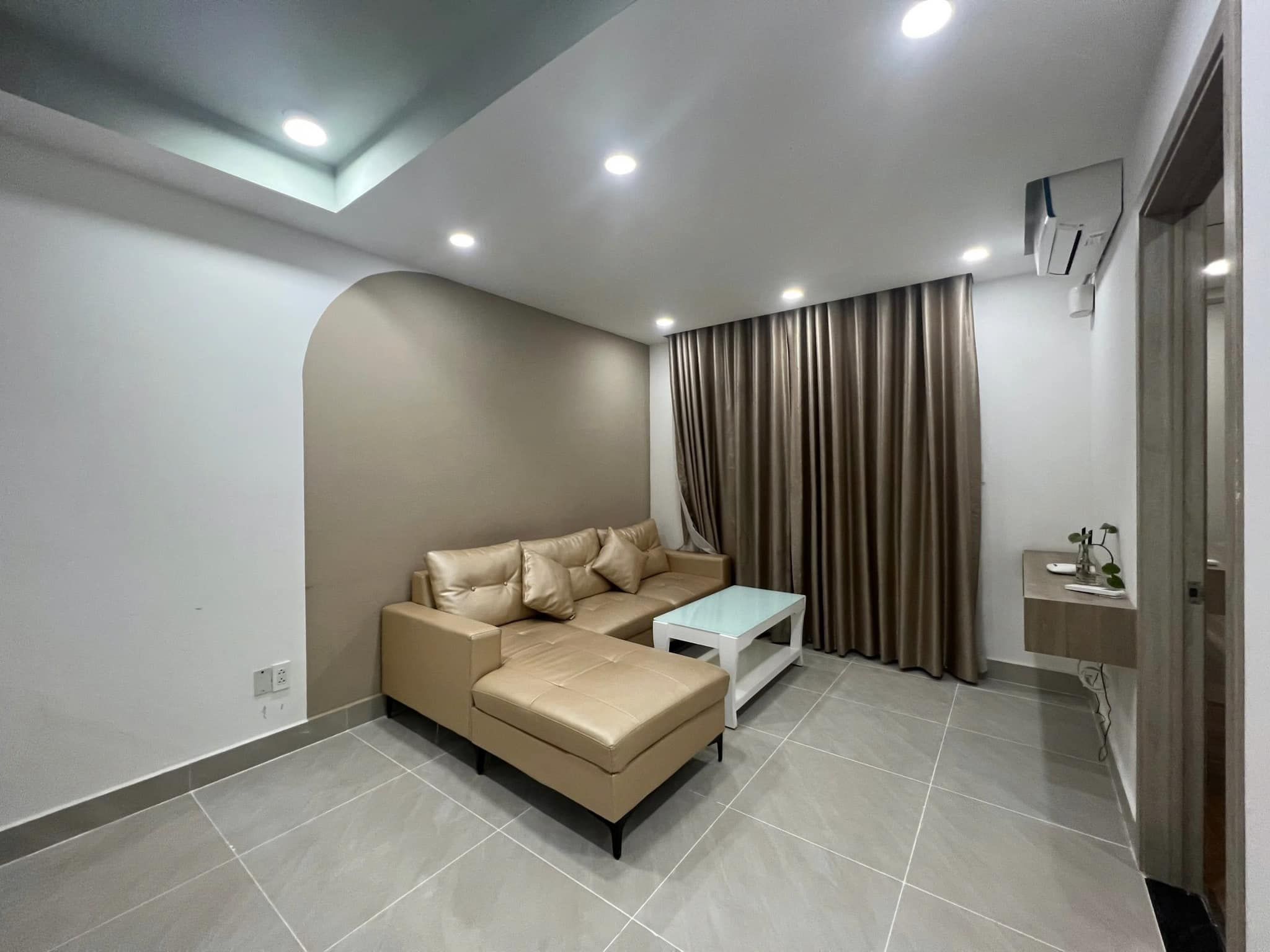 Cho thuê CH Cộng Hòa Garden, Tân Bình, 2PN, 77m2, full nội thất siêu đẹp. Liên hệ 0898 011 ***