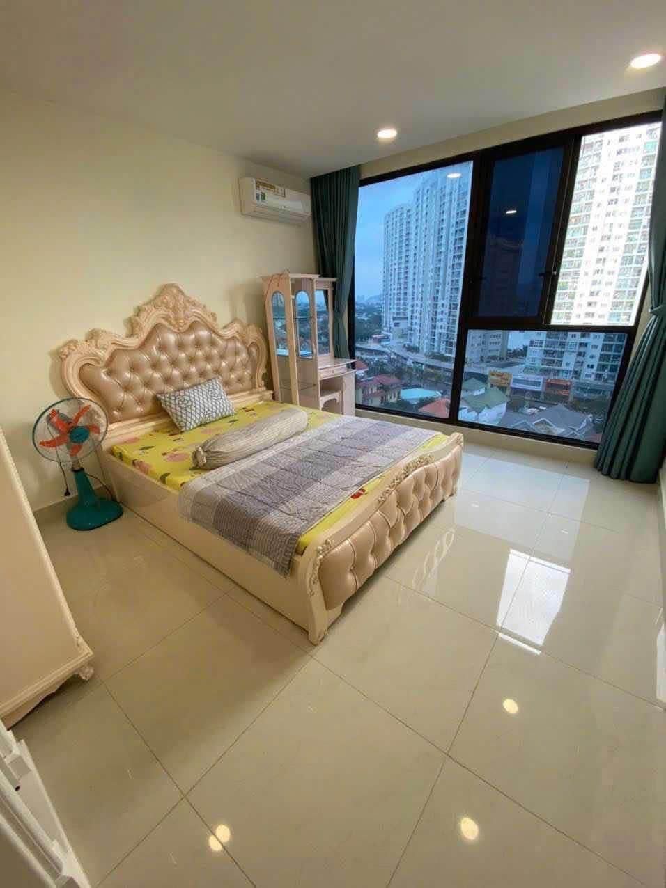 Bán căn hộ Coopmart view biển 73m2, 2PN, 1WC giá 2,5 tỷ .Call 0989 116 *** mr Hà!
