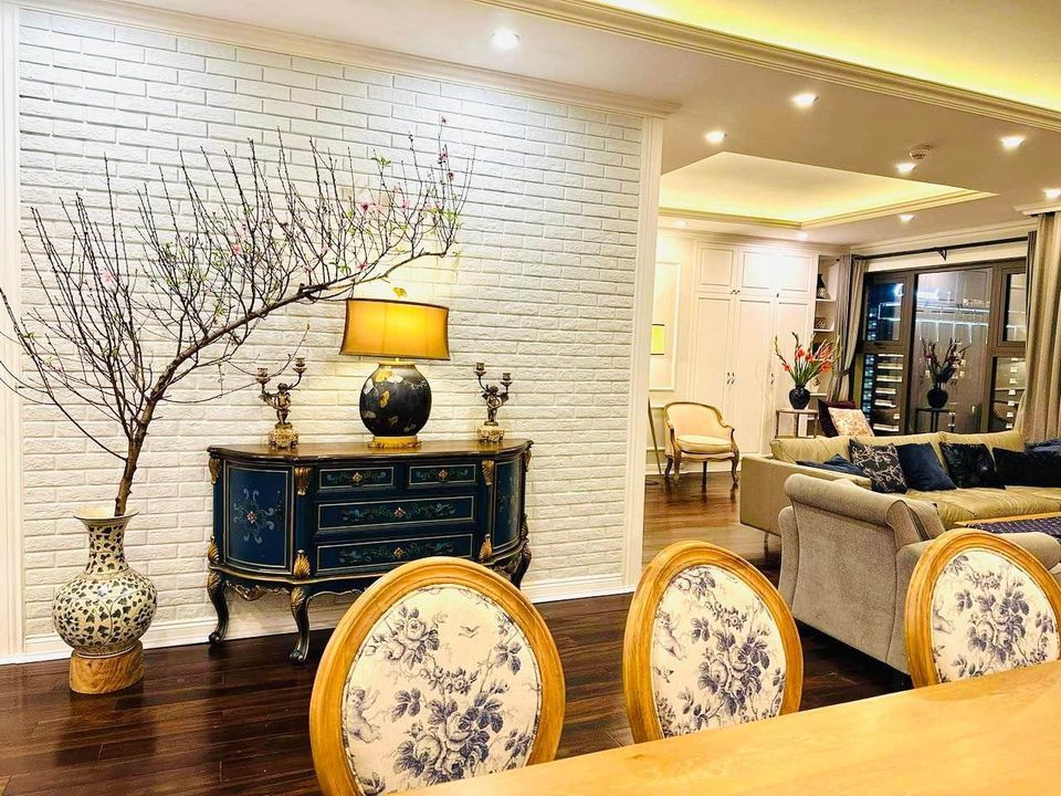 Chính chủ cho thuê căn B611 tòa D'. Le Roi Solei, Quảng An Tây Hồ 2PN 82m2, full đồ giá 23 triệu/th