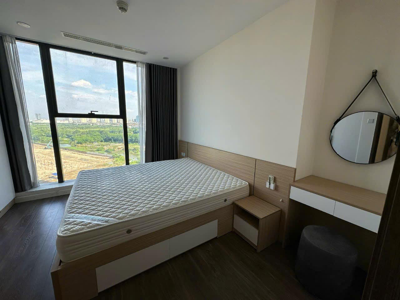 Cho thuê gấp CC Sunshine city, Giá Từ 16tr ,112m,3PN,3WC. Full Nội Thất. Lh 0986 992 ***