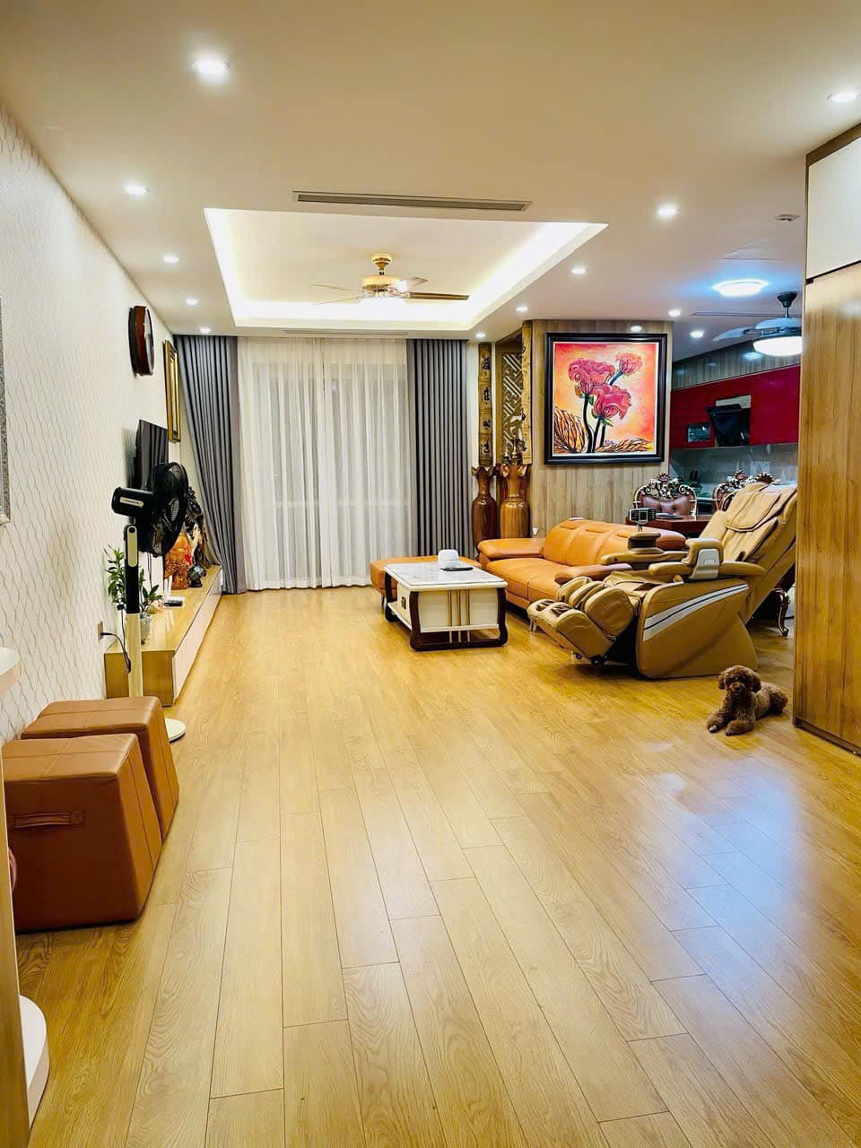 Bán CC đẹp tại Chung cư Ban cơ yếu Chính phủ 125m2 3ngủ full đồ luxury đẹp, giá rẻ. LH: 0987 362 ***