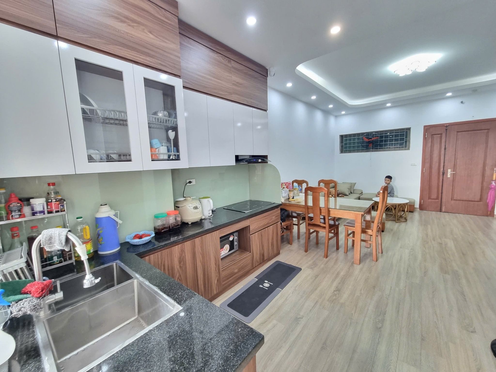 Cho thuê gấp CC 2PN, 2WC, 71m2, 8 triệu tại Bùi Xương Trạch, Định Công, Hoàng Mai, Hà Nội