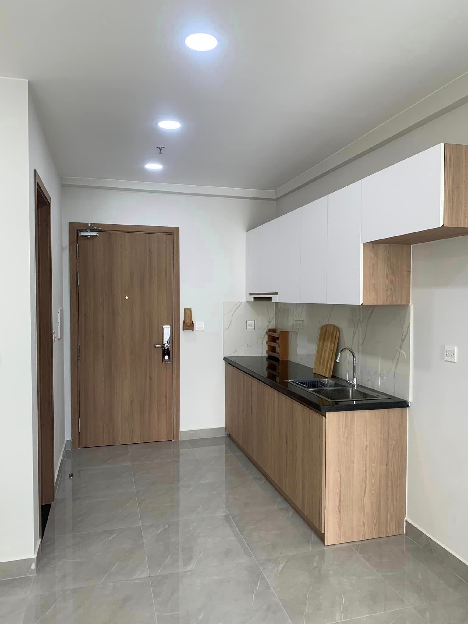 Cho thuê căn hộ chung cư The lecacy Số 10 Lê Văn Thiêm 120m2, 3 ngủ, 2 wc giá 19 tr/th - 0915 351 ***