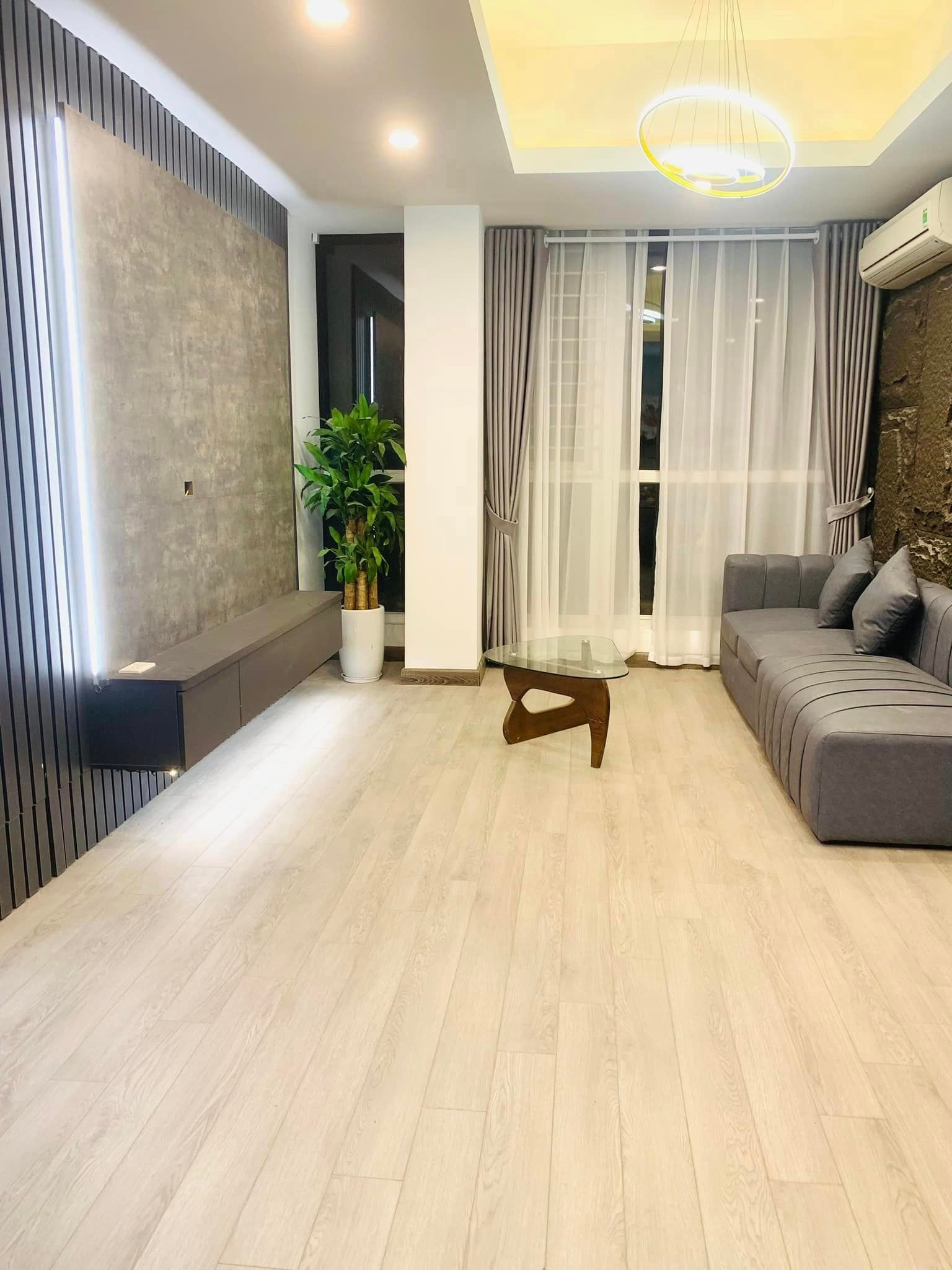 Cần cho thuê căn 3PN + full đồ + có lốt xe ôtô tòa 24T3 Thanh Xuân Complex Hapulico Call 0967 175 ***