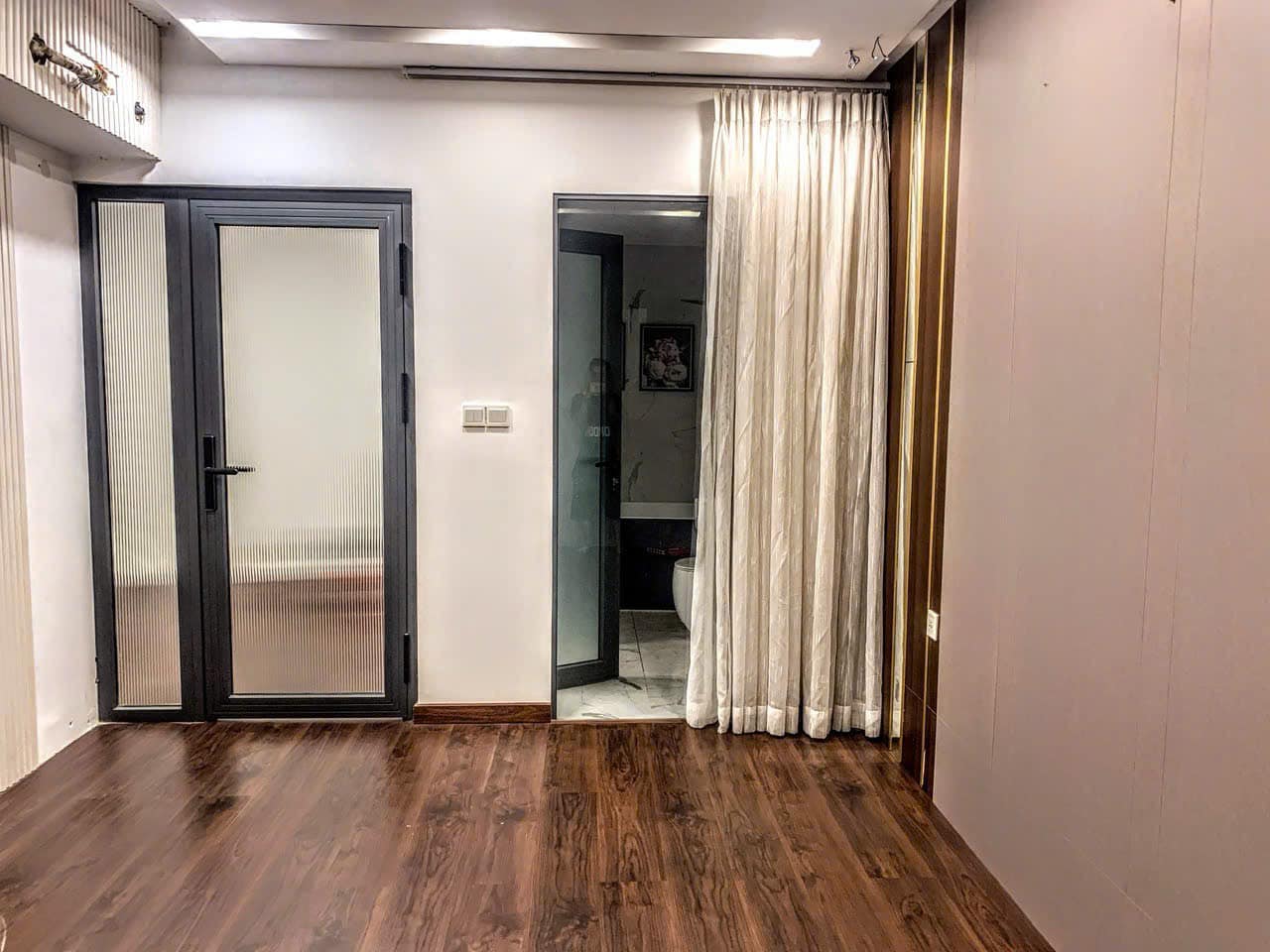 Cho thuê căn hộ Ruby CT3 Phúc Lợi, S: 50m2, 2N 2wc, đủ nội thất. Giá: 7 triệu/tháng