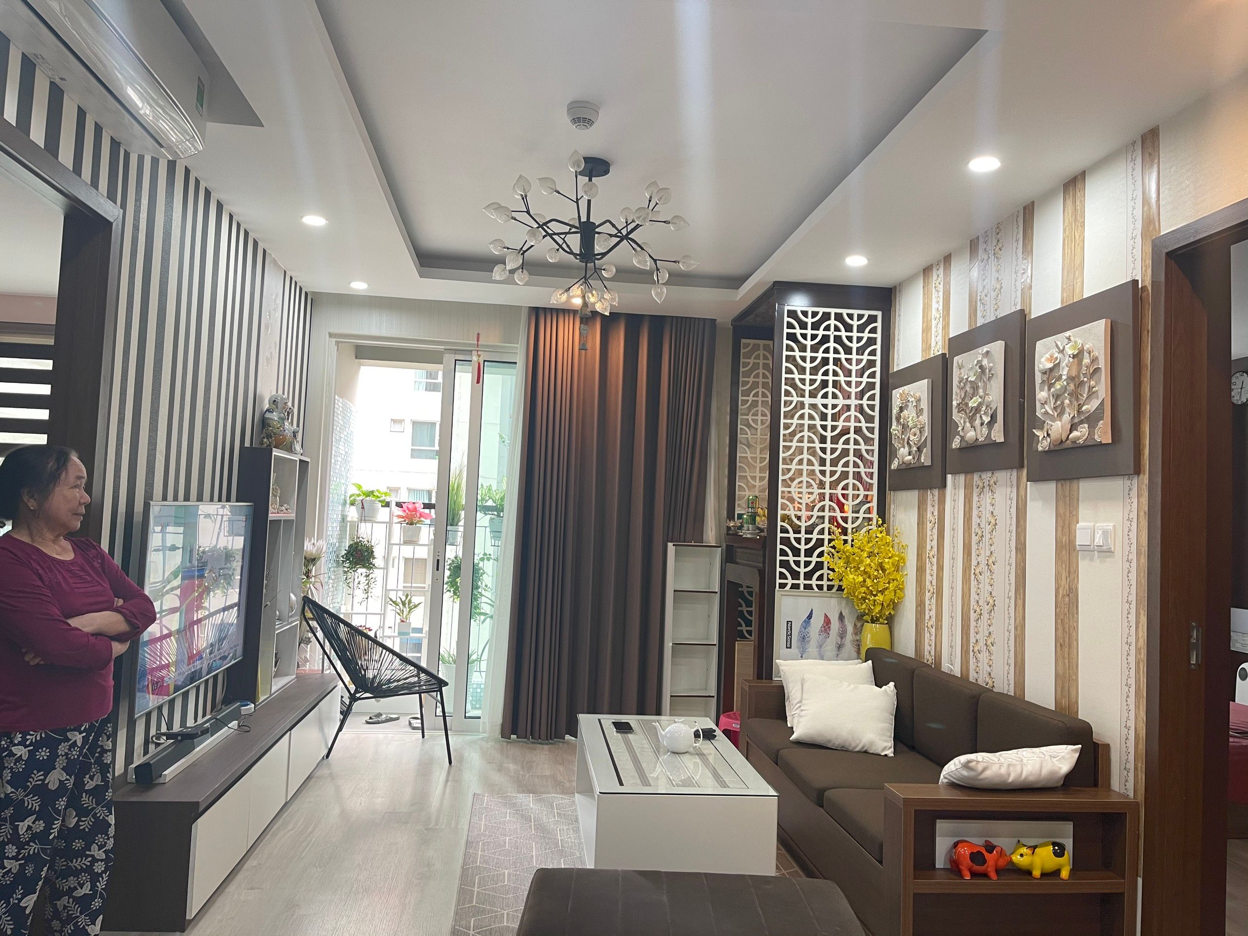 CHÍNH CHỦ bán gấp căn 2PN Seasons Avenue, bc hướng mát chỉ 6.x tỷ (x tiểu học)