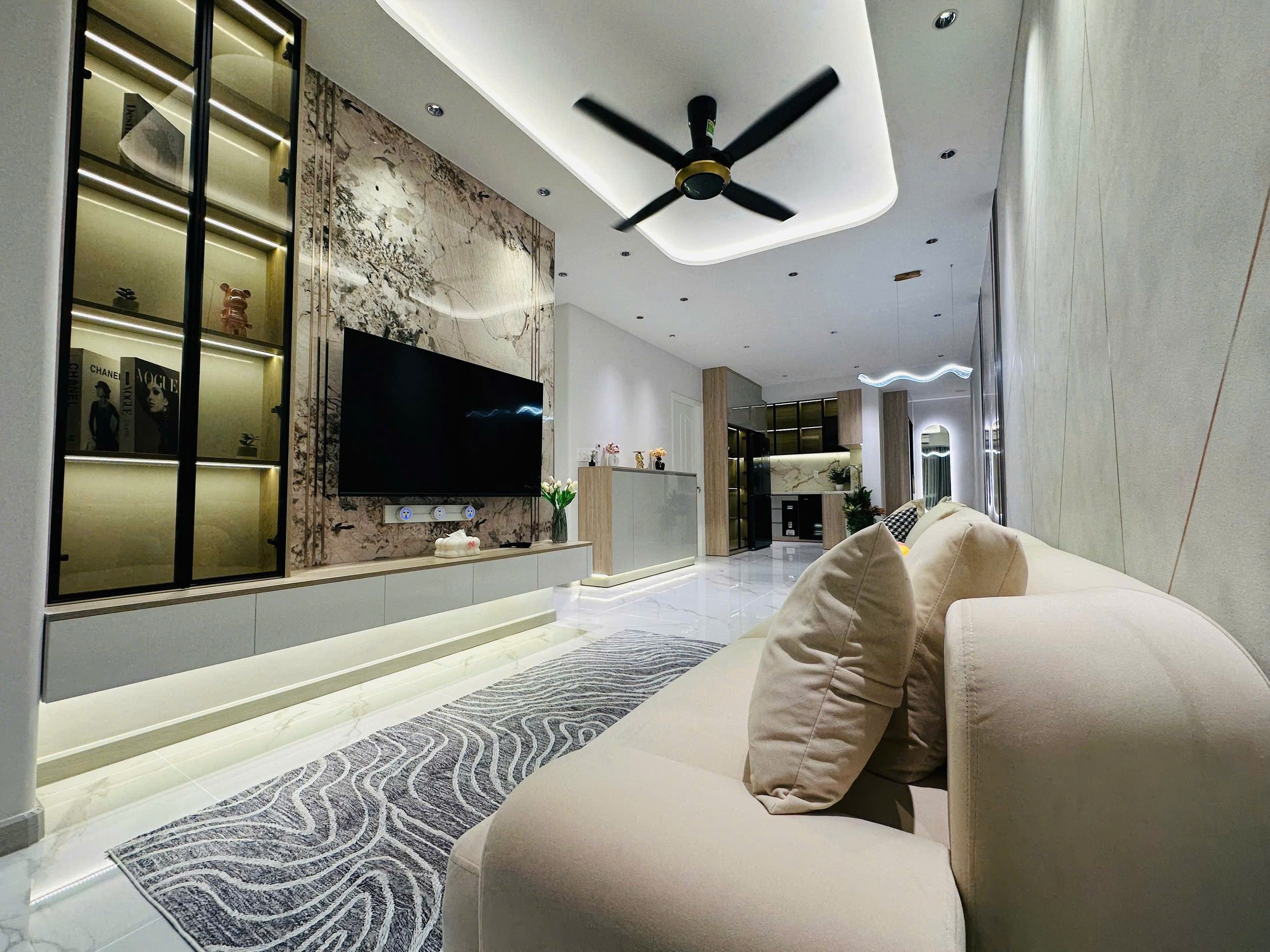 Cần bán nhanh căn hộ sky garden 3, PMH, Q7, căn góc 74m2, 3PN nhà mới đẹp, giá chỉ 5,9 tỷ 