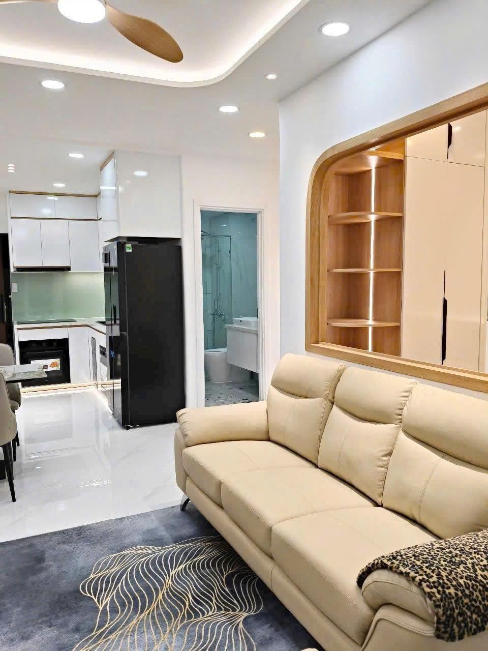 Cần bán nhanh căn hộ Sky garden 3, PMH, Q7, 3PN nhà mới đẹp, giá chỉ 5,7 tỷ 