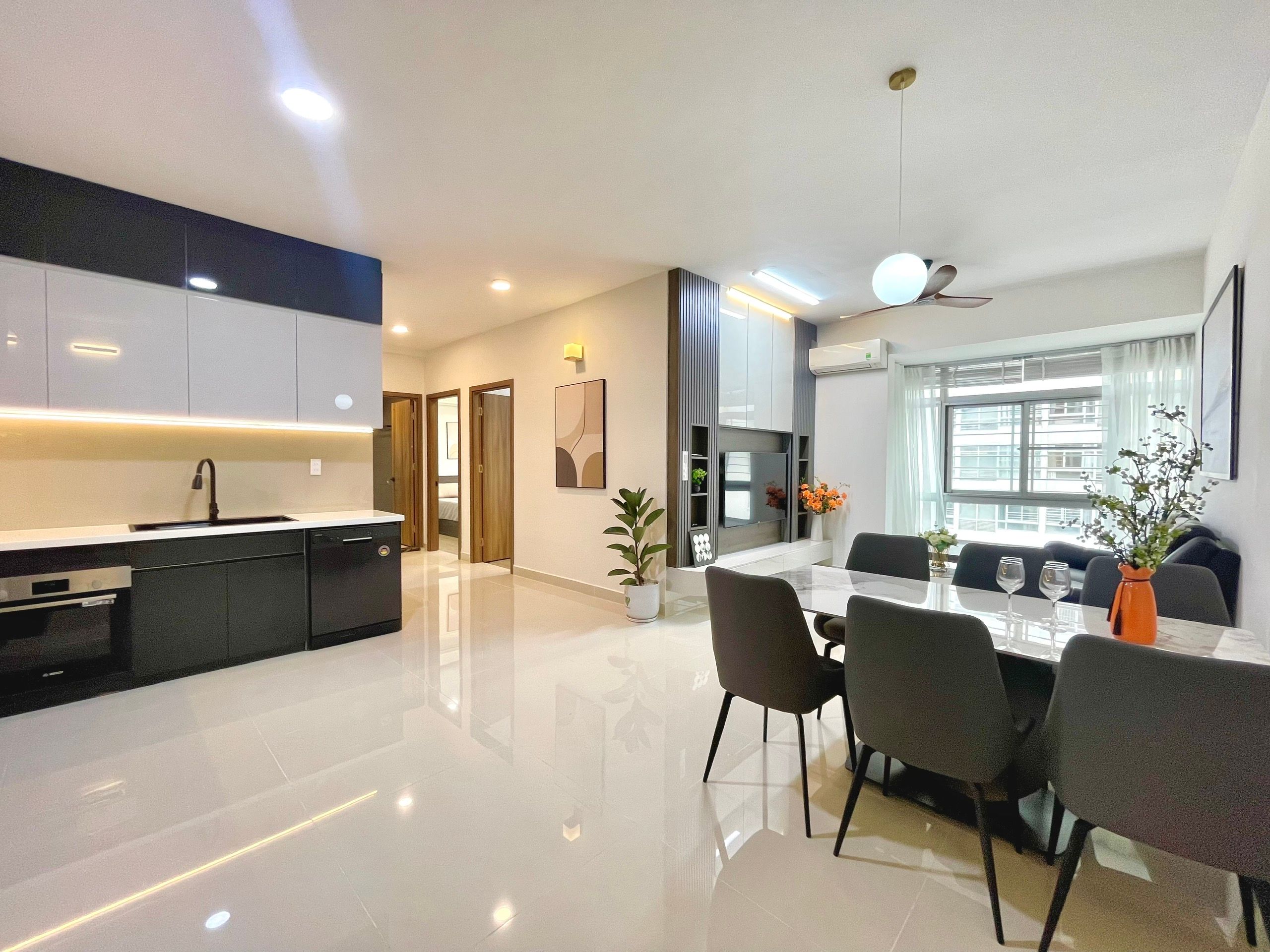 Bán nhanh căn hộ Sky garden 2, PMH, Q7, dt 88m2, tk 3PN nhà mới đẹp, giá chỉ 6,7 tỷ