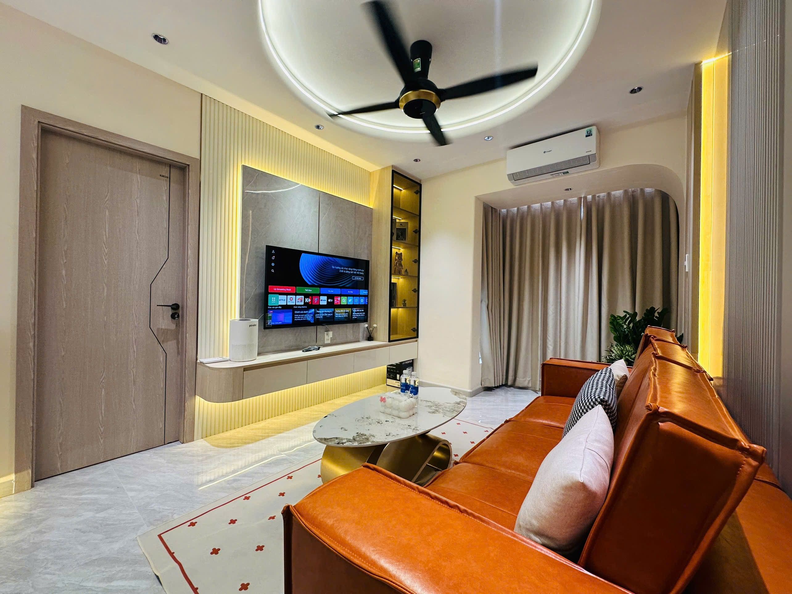 Cần bán nhanh căn hộ sky garden 2, PMH, Q7, DT 81m2, TK 3PN nhà mới đẹp, giá chỉ 5,6 tỷ