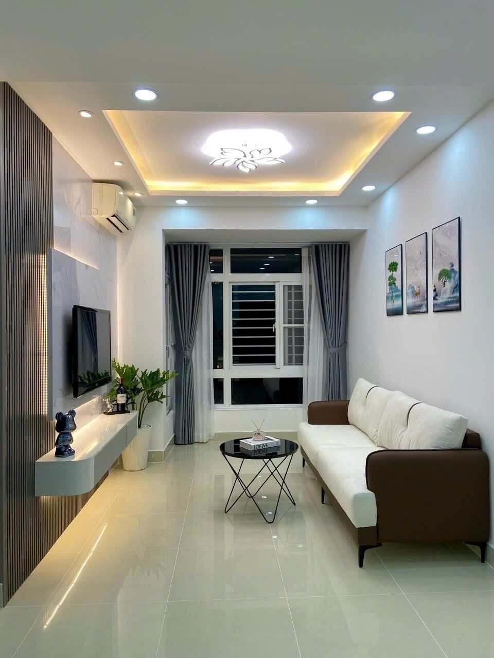Cần cho thuê căn hộ sky garden 2, PMH, Q7, DT 89m2, TK 3PN nhà đẹp, giá chỉ 15 triệu 