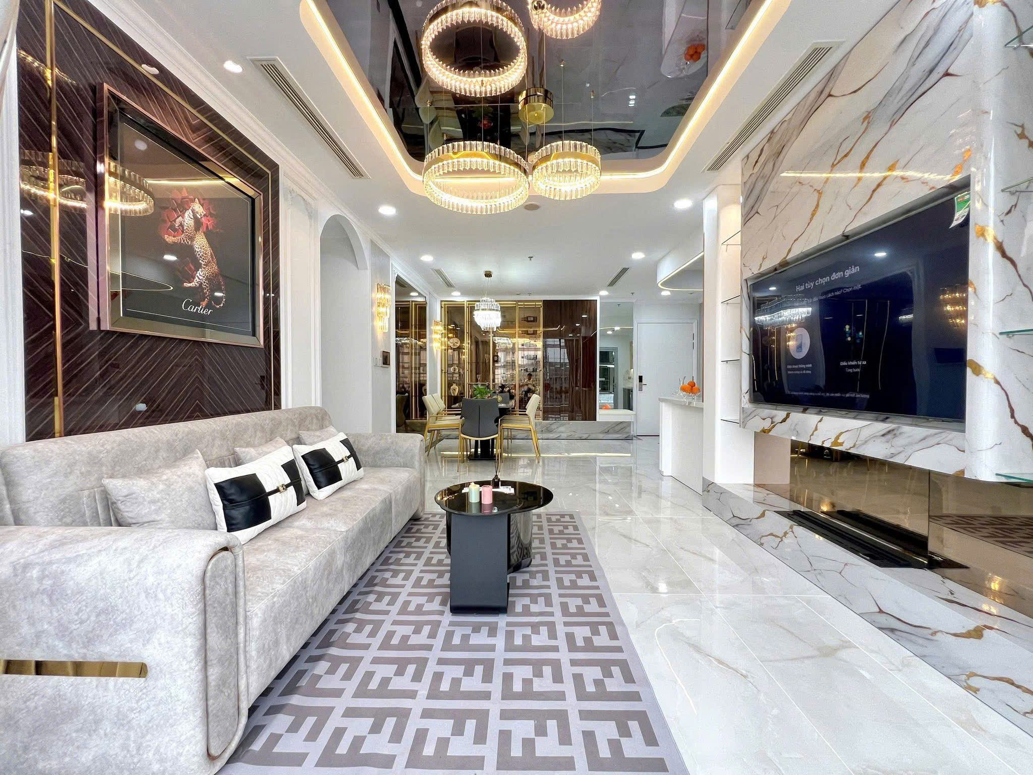 Bán CH Cao Cấp 90m2/2 tỷ 5 (2pn) SHR,dọn ở, vay 90%.Võ Văn Kiệt