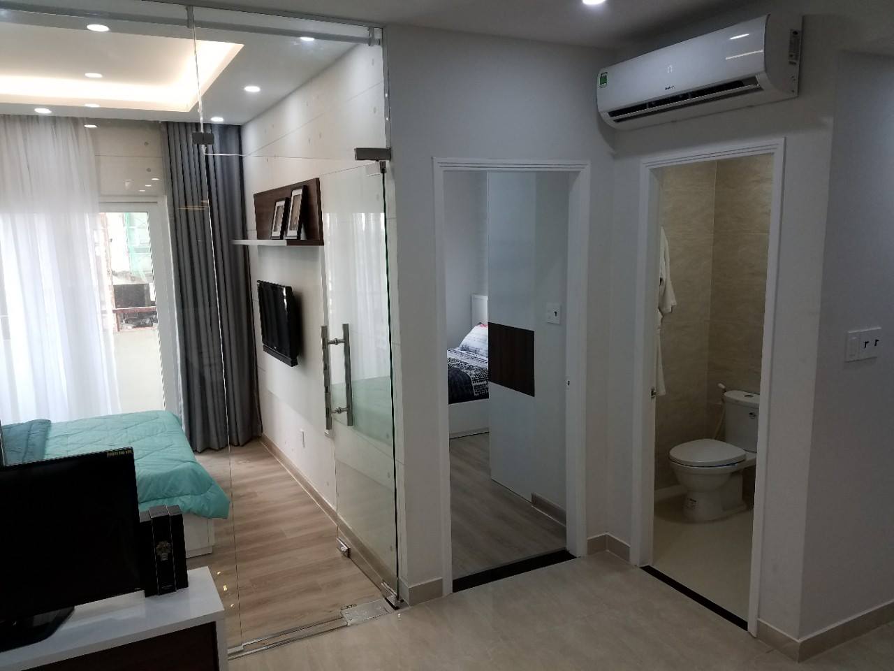 Duy nhất căn 2PN 1WC mặt tiền view sông chỉ 1,xT