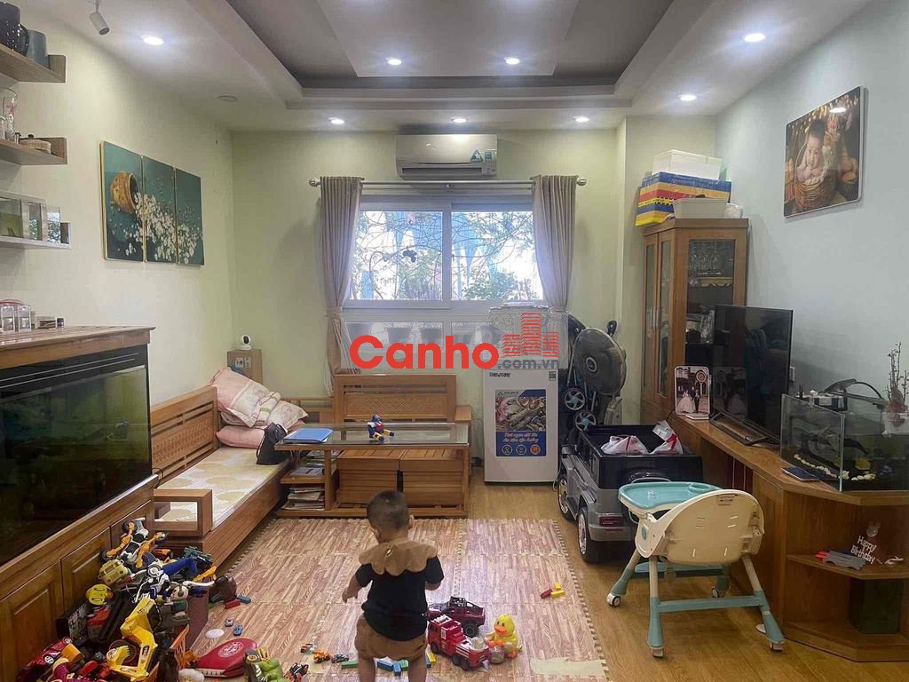 Bán chung cư CT2B Nghĩa Đô, 2 ngủ 2 vệ sinh, nội thất, sổ đỏ đầy đủ