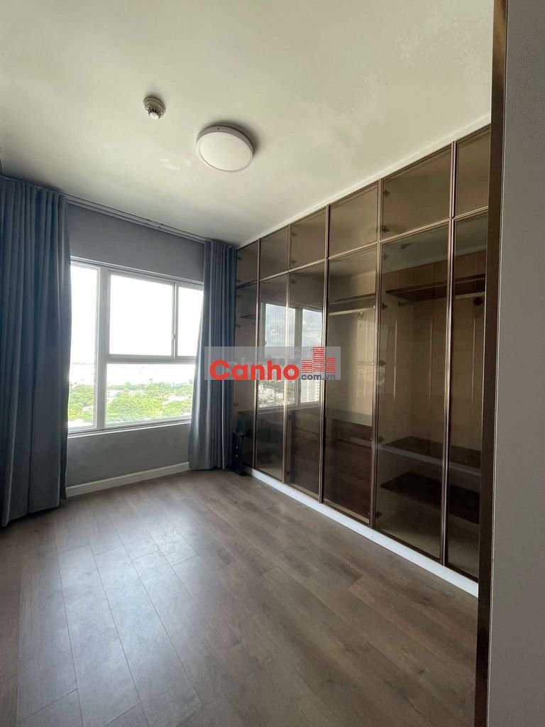 Cần chuyển nhượng nhà đẹp 3PN Galaxy 9 Q4
Nhà 3 mặt view sông Bitexco