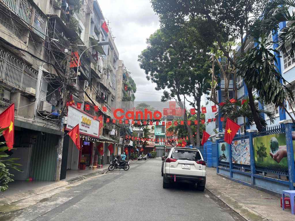 lầu 2- chung cư CMT8