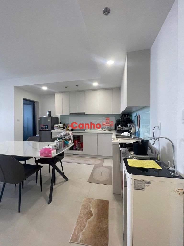 Bán căn góc Urban Green, 65m2, 2PN2WC giá 4.2 tỷ, có HĐMB