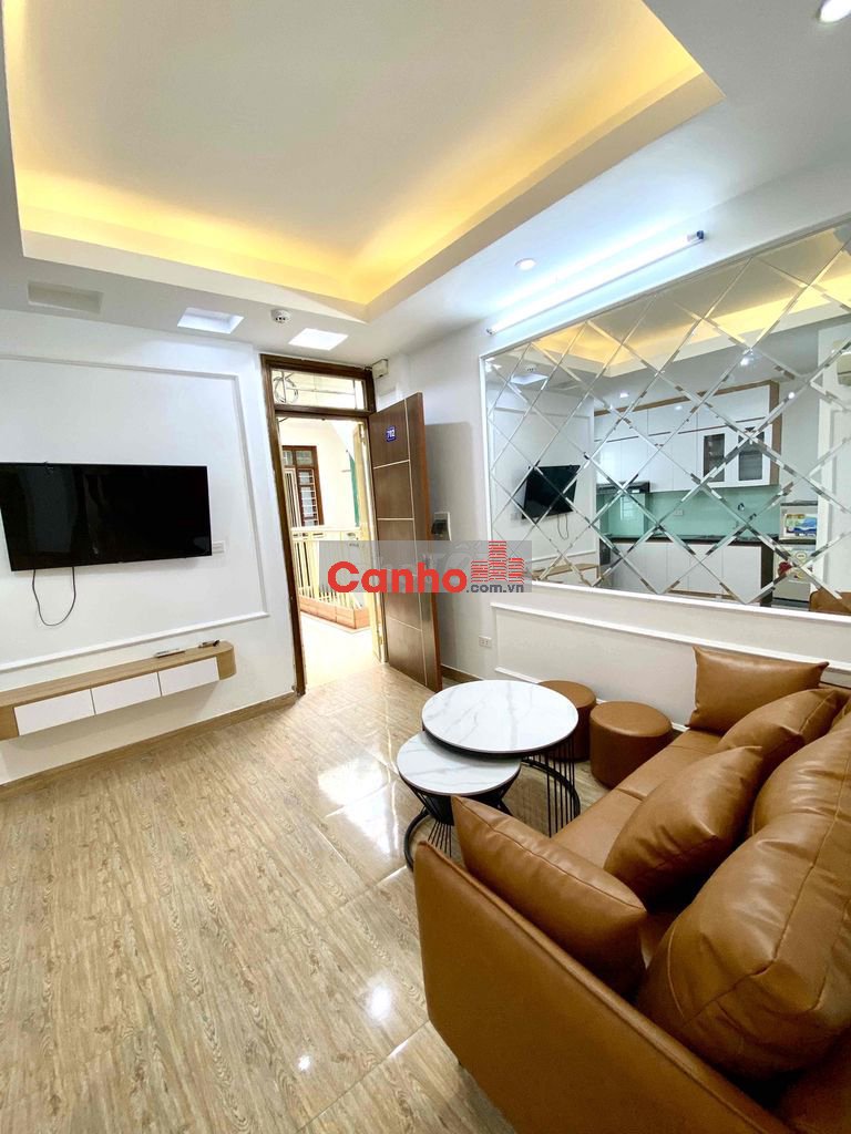 chung cư Hoàng Quốc Việt- Phạm Văn Đồng- Tặng đủ đồ- oto cách 20m