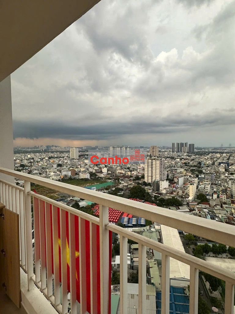 Căn 2PN - Có ban công hướng Đông - Có sổ - Giá 5ty9 tại Sunrise City