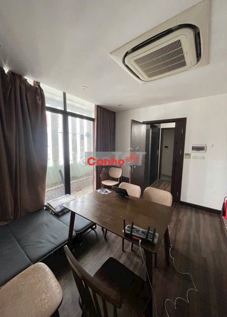 Mặt phố kinh doanh – View cực đẹp – thang mày lên tận nóc.