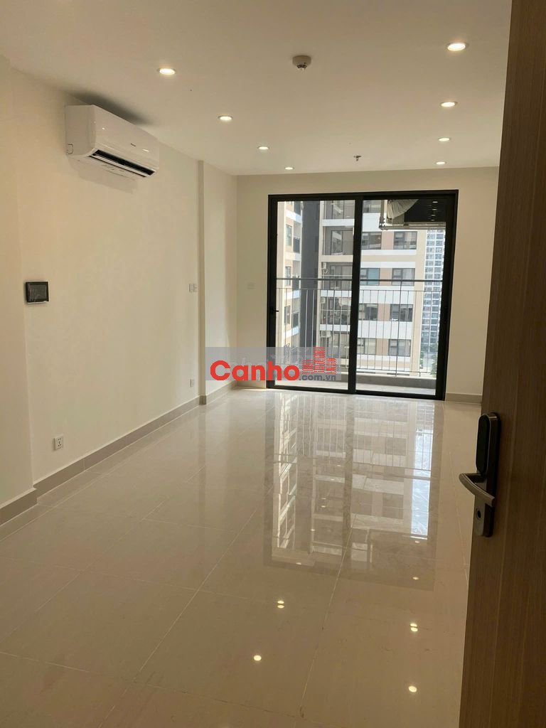 Bán căn hộ 1 phòng ngủ 43m2 nguyên bản, view bể bơi giá 3ty850