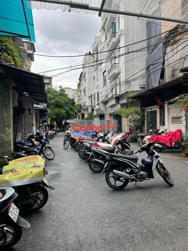 Bán nhà tập thể phố Lò Đúc nhà đẹp 2 thoáng ở ngay 50m tầng 2 giá nhỉn