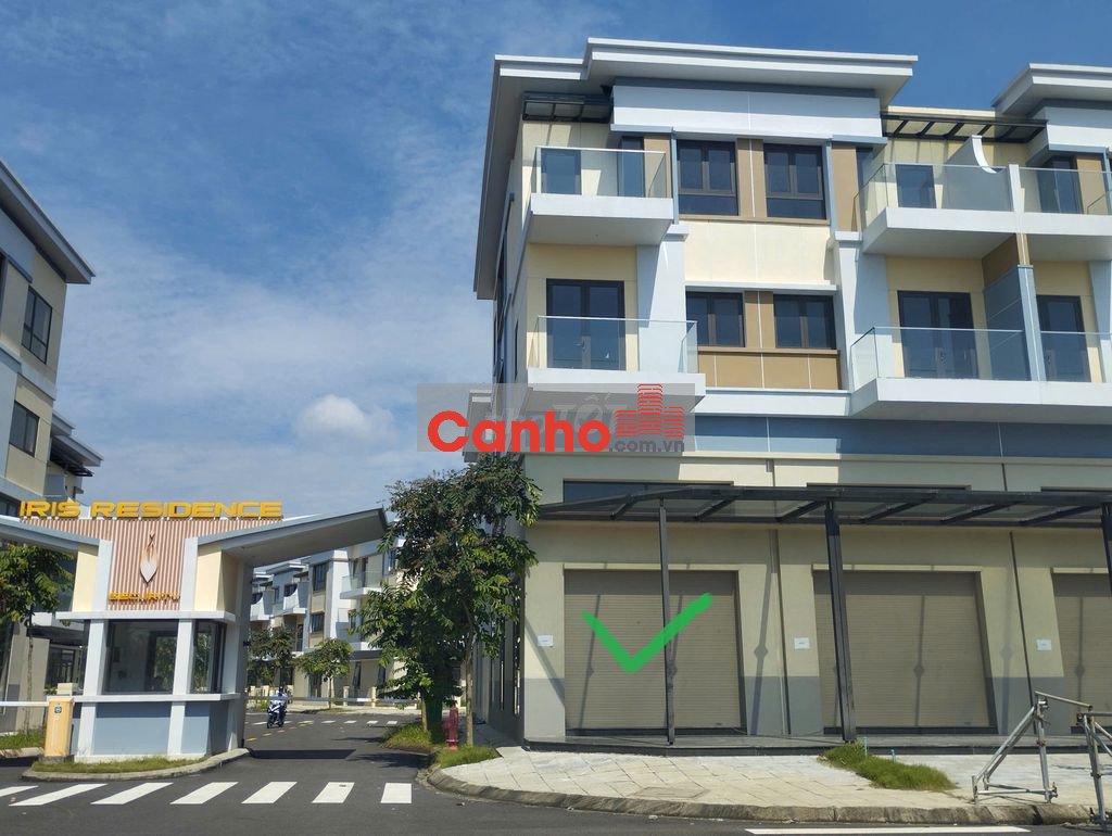 Bán căn góc Shophouse mặt tiền QL 50 dự án Iris Residence, Cần Giuộc.
