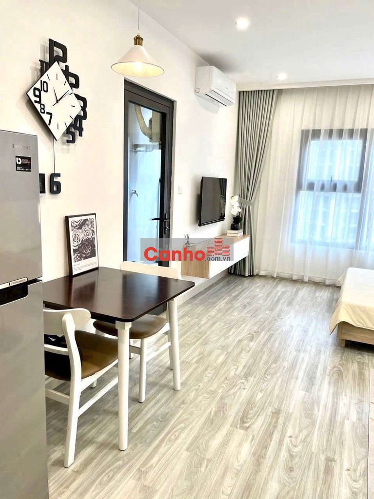(SIÊU HIẾM) Studio 32m S303
Tầng đẹp, View bể bơi
Full đồ, Sẵn sổ