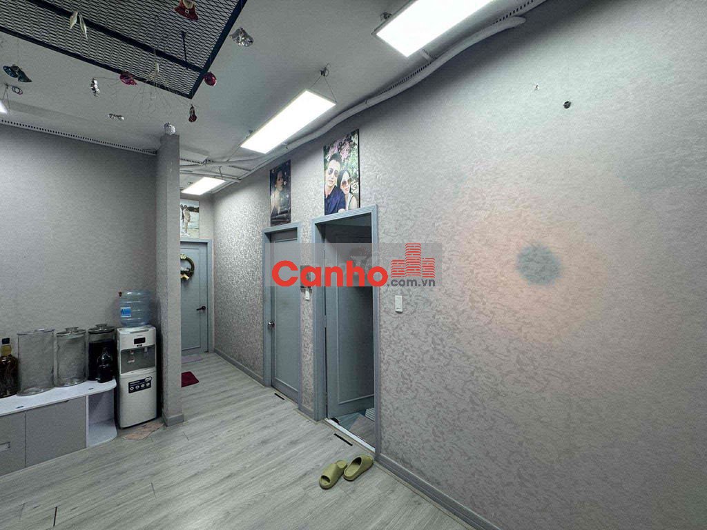 Căn hộ chung cư,diện tích 129m2,3 phòng ngủ,số 9 nguyên huu thọ