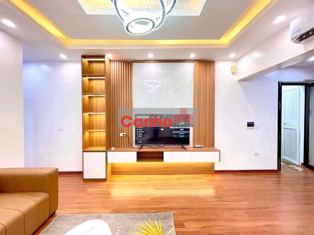TẬP THỂ TRẦN QUỐC HOÀN CẦU GIẤY 120m giá 4.65 TỶ