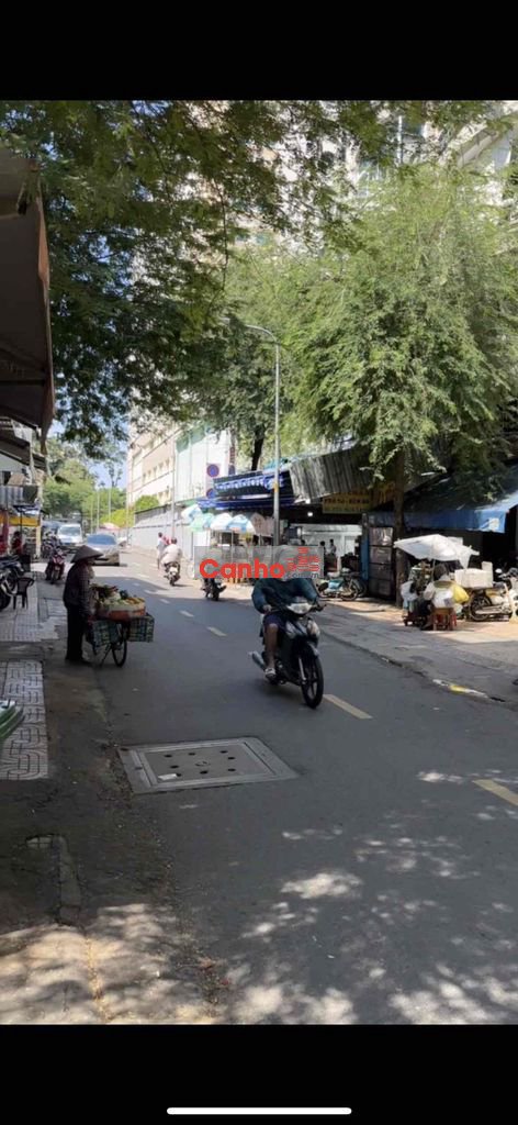 Cần bán chung cư hùng vương quận 5