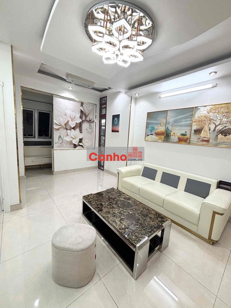 Bán căn hộ 312 Lạc Long Quân, nhà full nội thất đẹp, sổ sẵn, tầng cao
