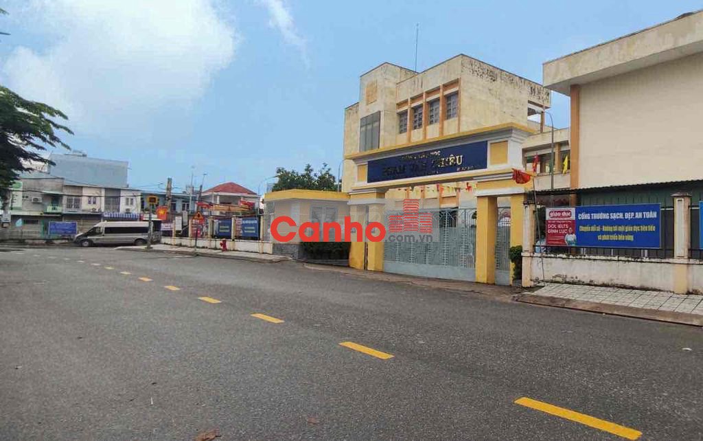bán CHDV 11x40M - 18 phòng , mặt tiền An Phú Đông , Quận 12