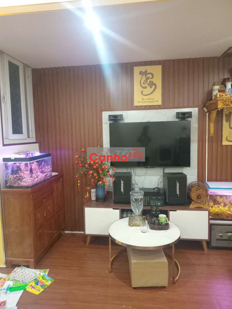 Cc cần bán căn hộ khu 3 tòa m (tầng 5 khu 3 tòa 6 tầng)