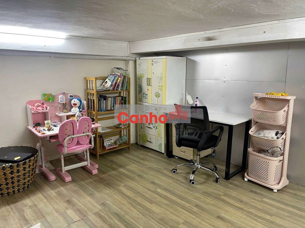 Bán Gấp Tầng Trệt CC khu Phan X Long, Xe Hơi Ngay Cửa