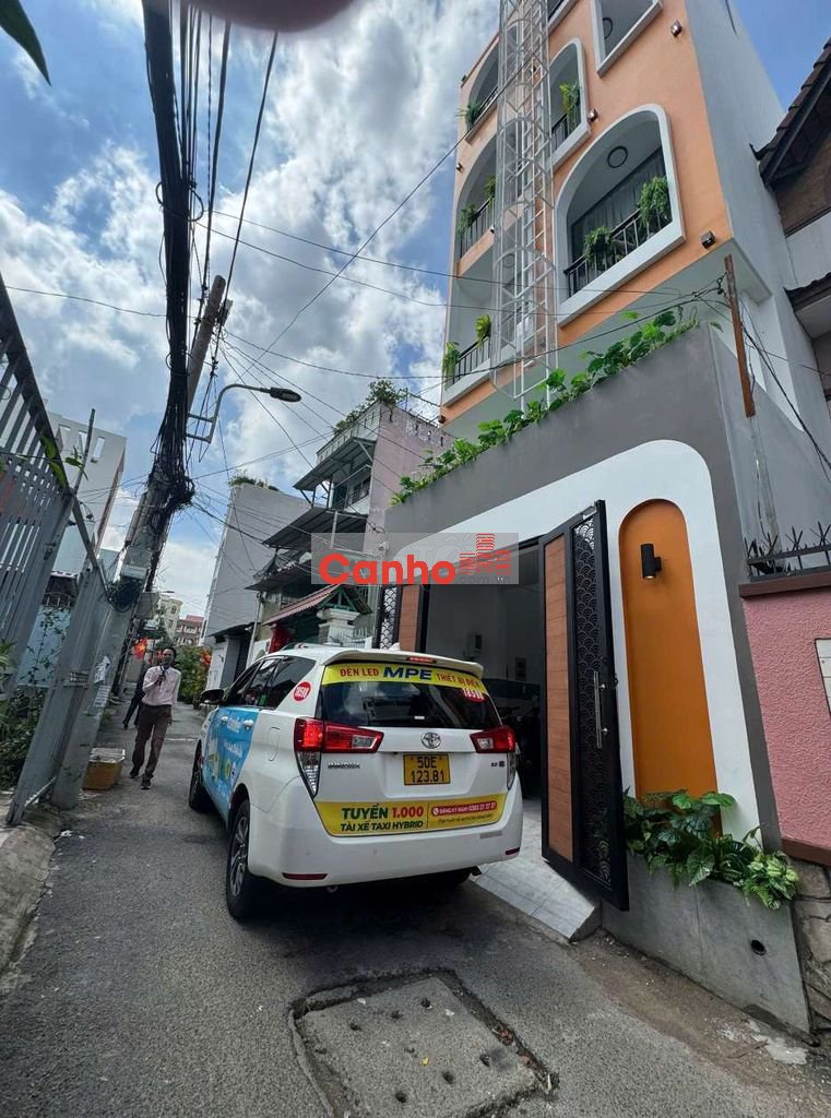 Bán Tòa Nhà CHDV 16P Full Nội Thất Hẻm Xe Hơi Bank Hỗ Trợ Vay 10 Tỷ