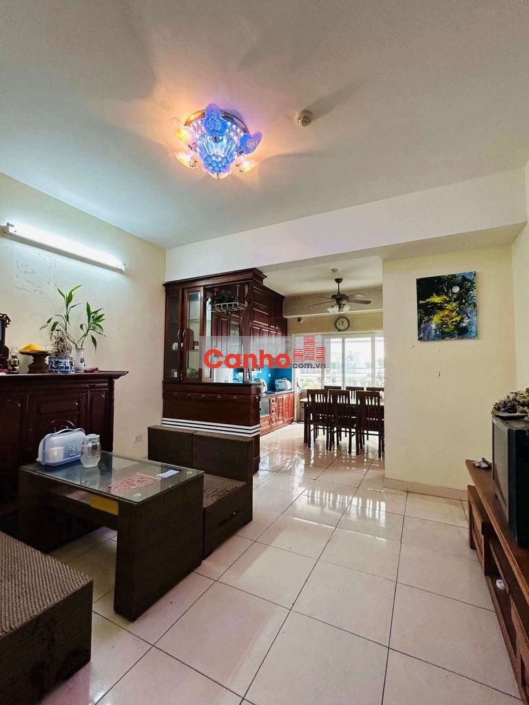 Bán căn hộ chung cư Nam Đô 609 Trương Định. Nhà đẹp tầng đẹp view