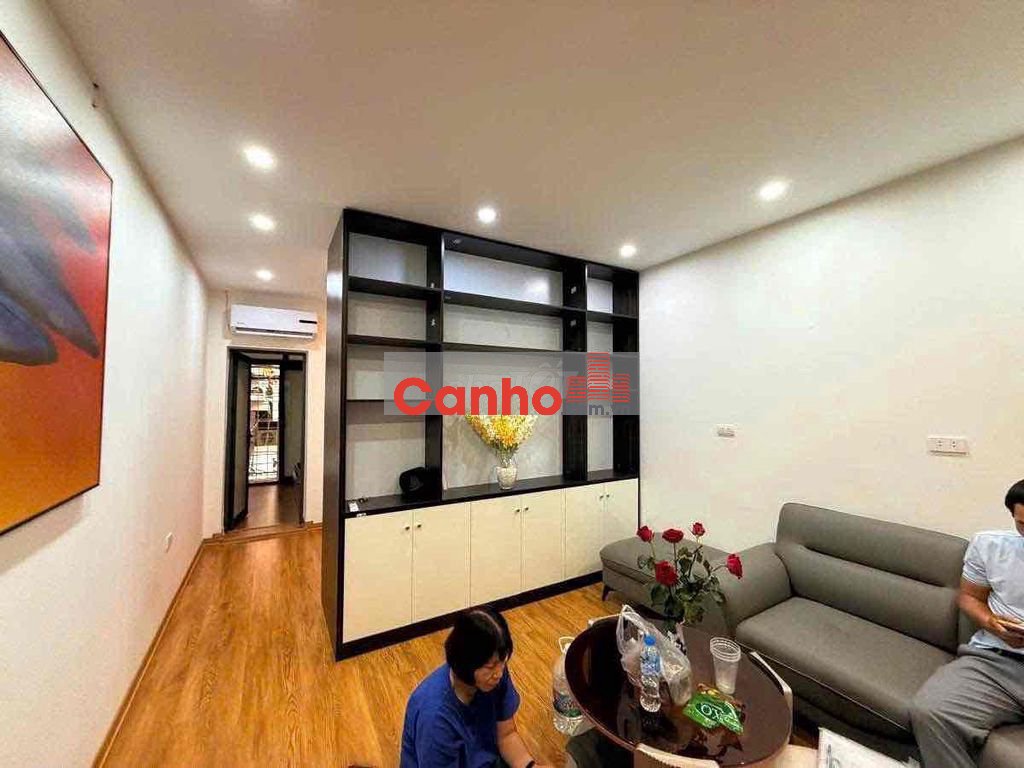Lô góc ! TT Phương Mai T2 , sát phố, 2 thoáng , KD , full đồ 70 m2
