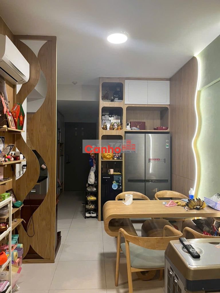 Bán căn nội thất decor sổ sẵn Westgate 2PN 2WC giá 2 tỷ 85 view hồ bơi